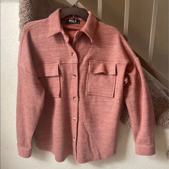 Ribbed Shacket - Picture 2 of 4